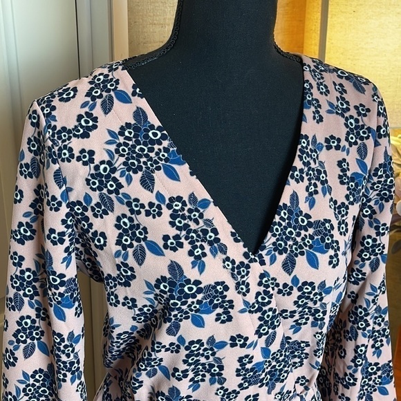 J. Crew Size 4 Surplice Peplum Floral Top Pink Blue Spring Flowers Tailored - Picture 2 of 9